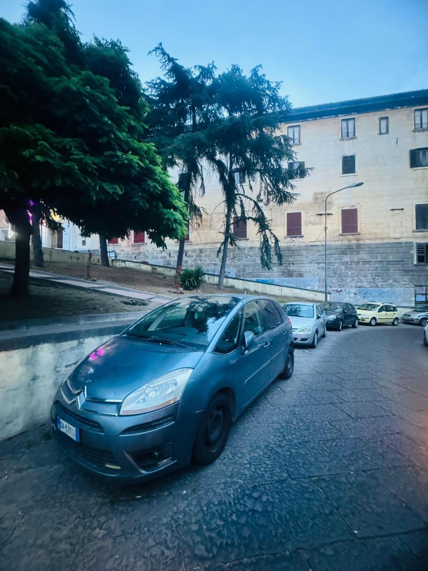 Апарт отель Terrazza Miracoli Napoli Экстерьер фото